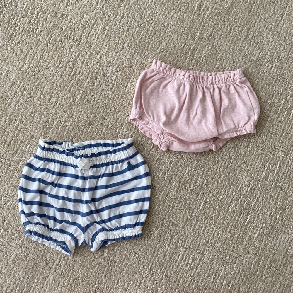 Baby gap bubble shorts set size 3-6 months